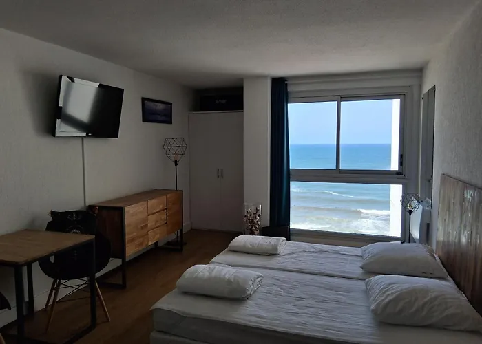 Lejlighed Moderne Avec Piscine, Vue Panoramique - Fr-1-239-1143 *